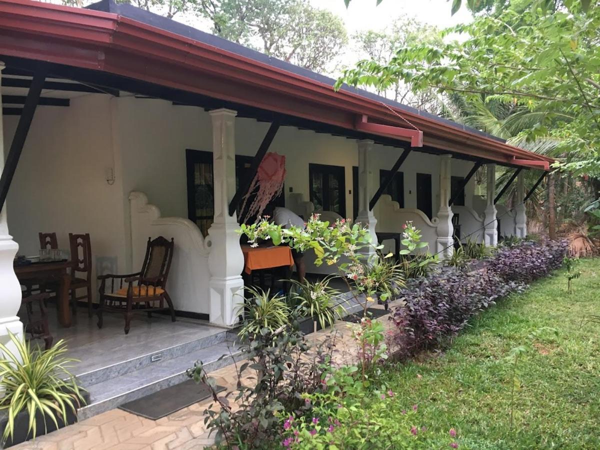 Amron Resort Sigiriya Buitenkant foto