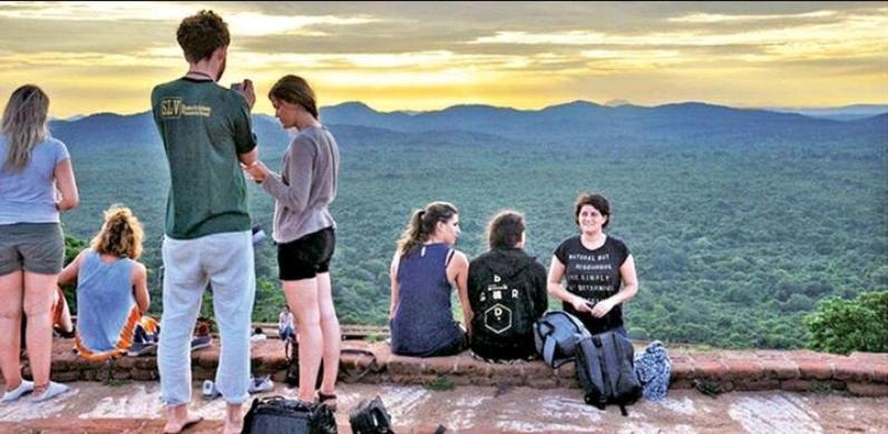 Amron Resort Sigiriya Kamer foto
